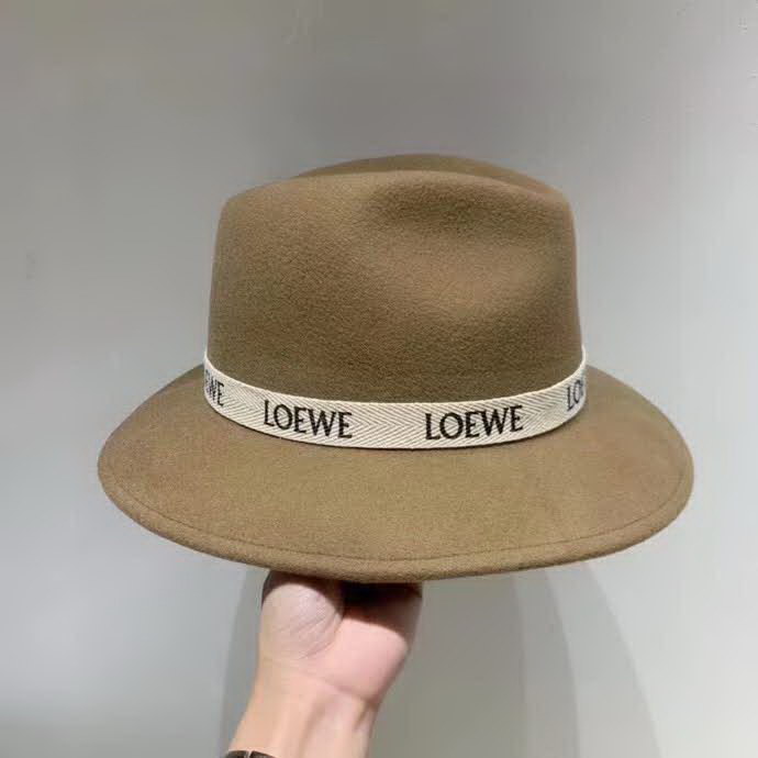 20冬季最新专柜款-罗意威LOEWE新款礼帽，百分百羊毛面料,凹凸有致帽型，2020官方新款，女神必备