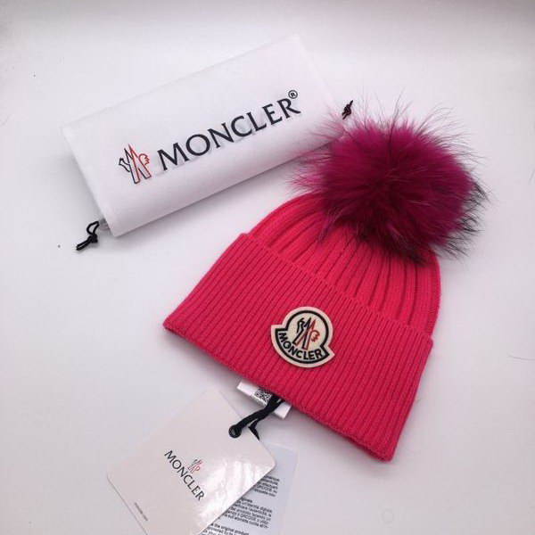 官网同步20秋季最新款-Moncler新款针织帽，独家定制超大毛球，特别火爆，采用精选毛线，手感超柔软，弹性极佳
