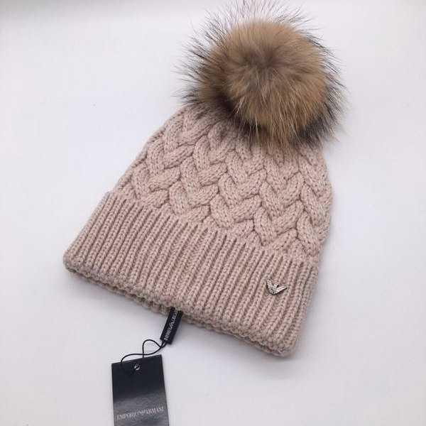 官网同步20秋季最新款-armani新款毛线针织帽子，独​家定‎制​超大毛球​，特别​火爆，采用精选​毛​线，手感超柔软，弹性极佳