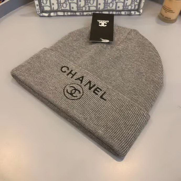 20冬季最新专柜款-Chanel针织羊毛毛线帽，定制羊毛，帅气朋克风。超酷时尚街头风！