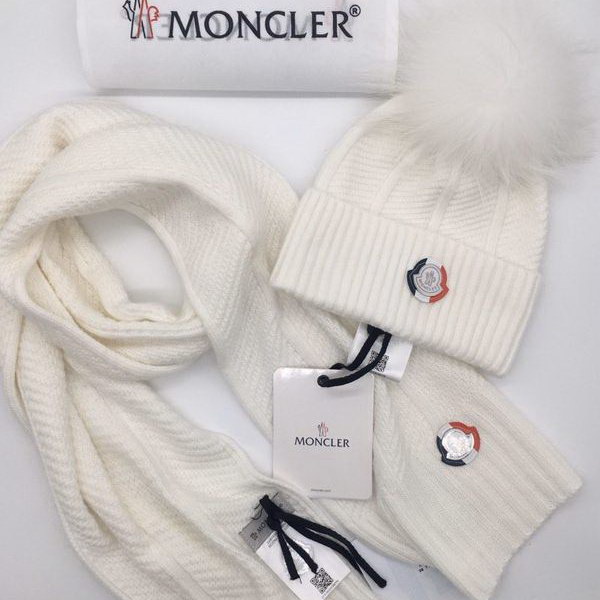 官网同步20秋季最新款-Moncler二​件套系‌列 围巾‎，帽子经‌典‎系‎列，精​致美感，精选毛线，手感超柔软，冬季必备款