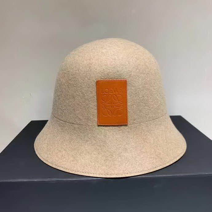 20冬季最新专柜款-罗意威LOEWE2020新款渔夫帽，羊毛面料、洗水皮包边