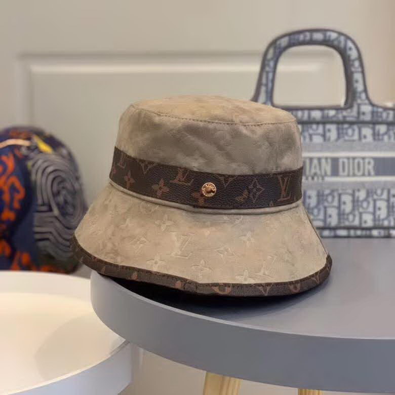 20冬季最新专柜款-路易威登LV压纹渔夫帽精致双重帽铅pu字母，超显高级！经典老花情怀，妥妥高级