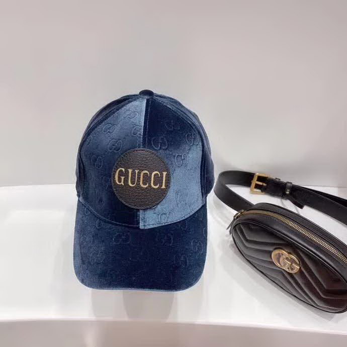 20冬季最新专柜款-古驰Gucci新款绒压花，老花gg皮标棒球帽，专柜同步新款，光滑绒面，尊显奢华质感，高级名媛贵族风