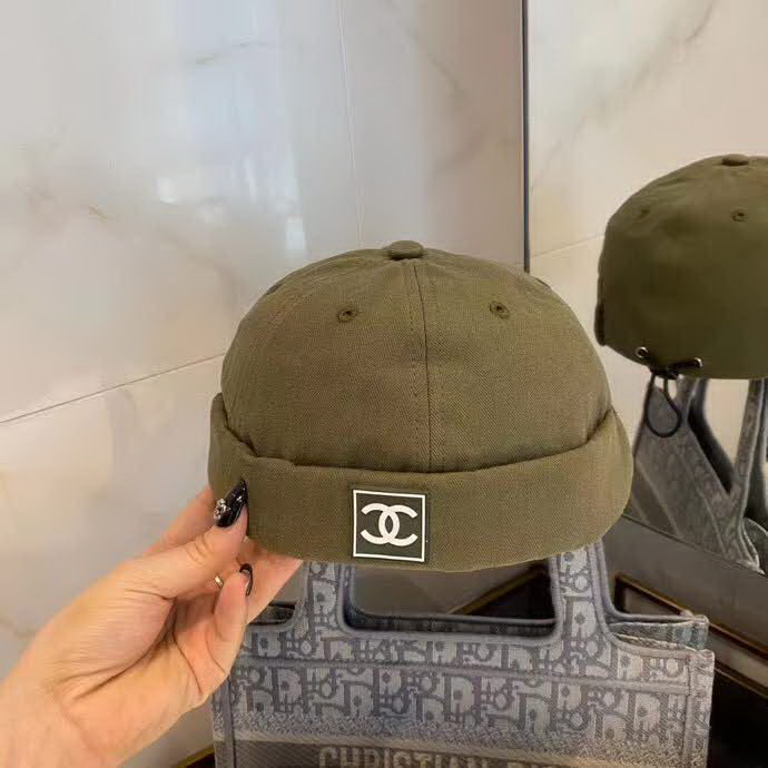 20冬季最新专柜款-Chanel四季款时尚地主帽，纯棉布！时尚年轻power，有点韩，雅痞帅气男女款！后置抽绳。