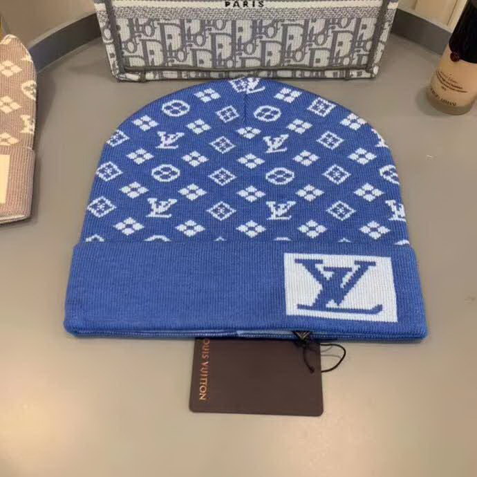 20冬季最新专柜款-路易威登LV网红时尚博主推荐款皮标针织毛线帽，手感超柔软舒适的针织线帽，弹性极佳！时尚街头风，时尚百搭！