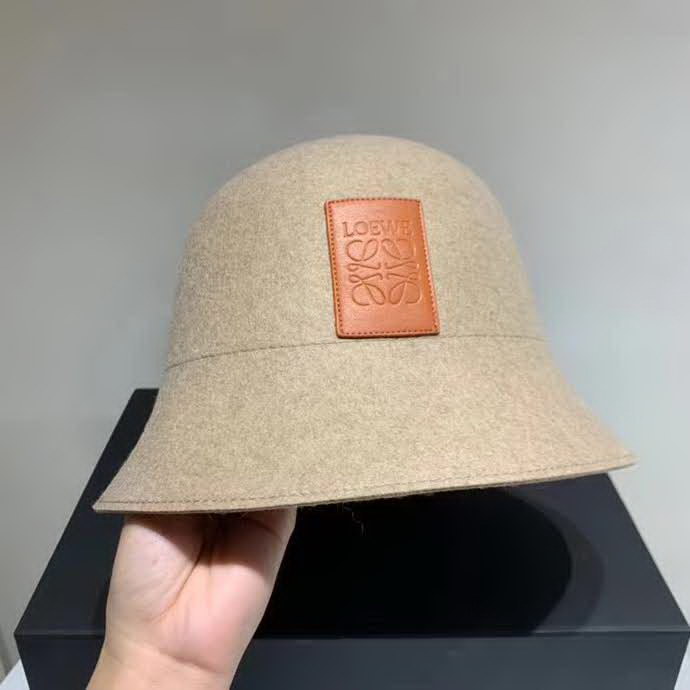 20冬季最新专柜款-罗意威LOEWE2020新款渔夫帽，羊毛面料、洗水皮包边