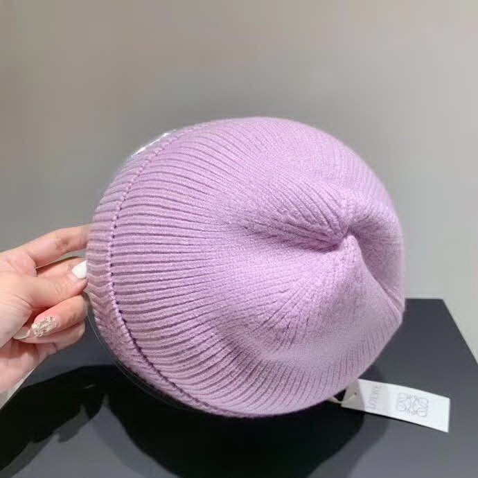 20冬季最新专柜款-罗意威Loewe新款毛线帽，秋冬个性保暖，复古潮味十足，很强的街拍风