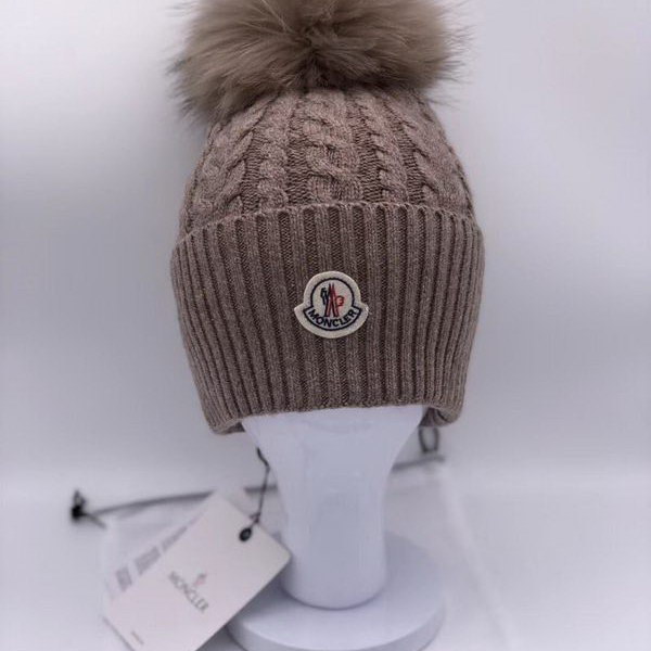 官网同步20秋季最新款-Moncler新款针织帽，独家定制超大毛球，特别火爆，采用精选毛线，手感超柔软，弹性极佳