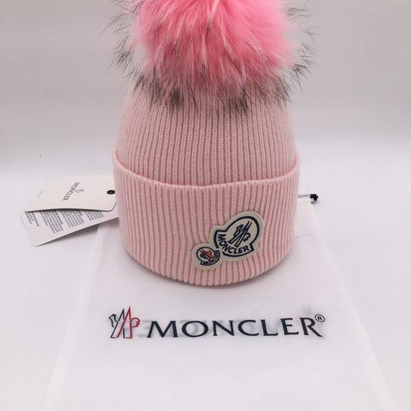 官网同步20秋季最新款-Moncler新款针织帽，独家定制超大狐狸毛球，特别火爆，采用精选毛线，手感超柔软，弹性极佳
