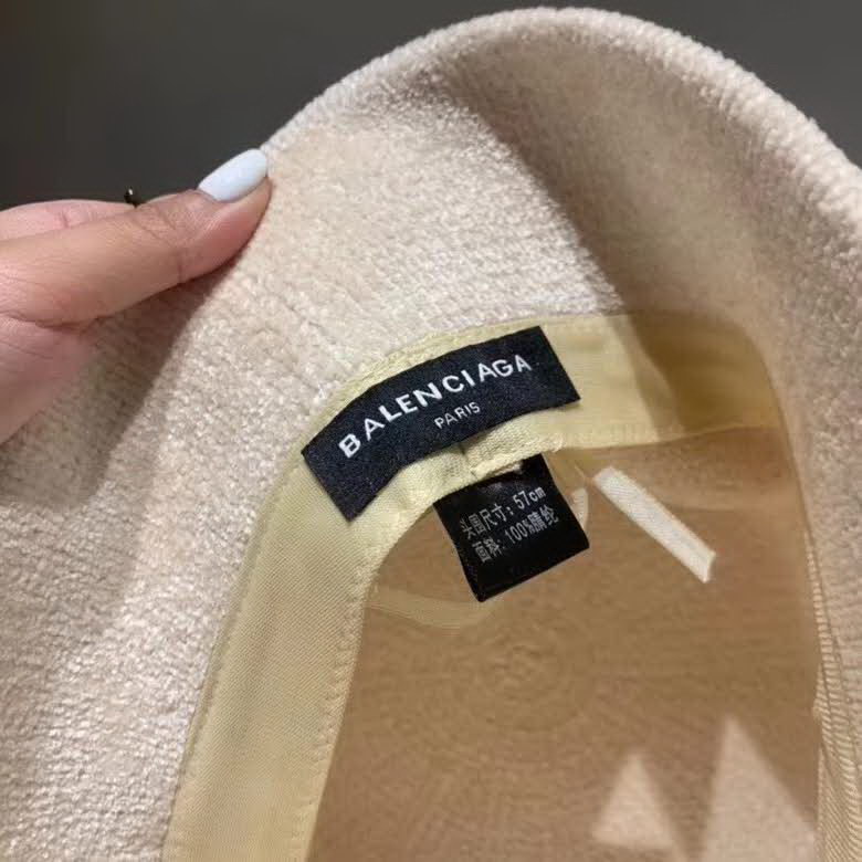 20冬季最新专柜款-Balenciaga双B字母渔夫帽，太阳帽，秋季灯芯绒面料，轻盈透气百搭款，可折叠出门携带方便