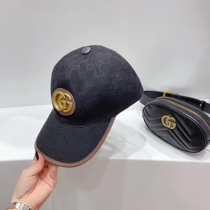 20冬季最新专柜款-古驰Gucci新款棒球帽，金属双G，专柜最新款，1:1开模订制，正版开模五金，原版帆布料+头层牛皮，质量超赞