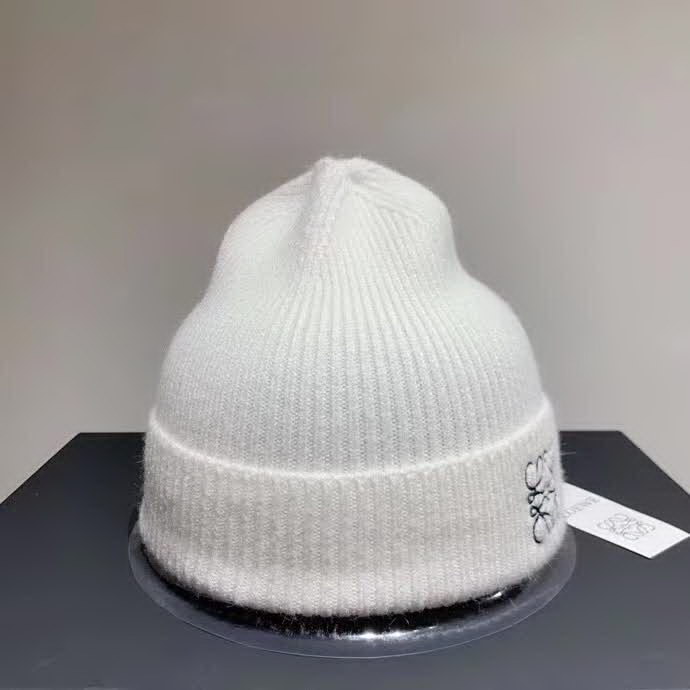 20冬季最新专柜款-罗意威Loewe新款毛线帽，秋冬个性保暖，复古潮味十足，很强的街拍风