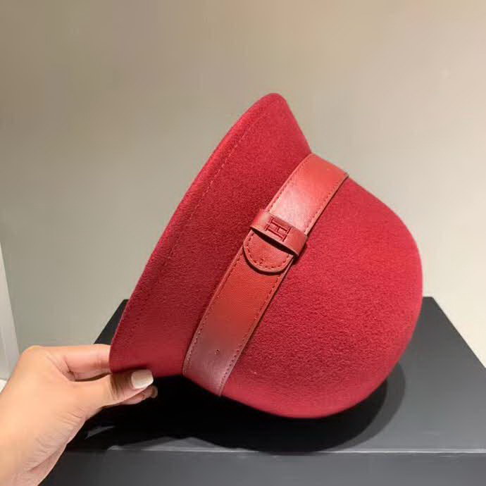 20冬季最新专柜款-爱马仕Hermes2020新款羊毛礼帽，羊毛盆帽，高档皮带刺绣logo 超级大牌范儿，机场必备神器