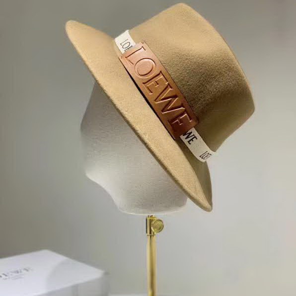 20冬季最新专柜款-罗意威LOEWE新款礼帽，百分百羊毛面料,凹凸有致帽型，2020官方新款，女神必备