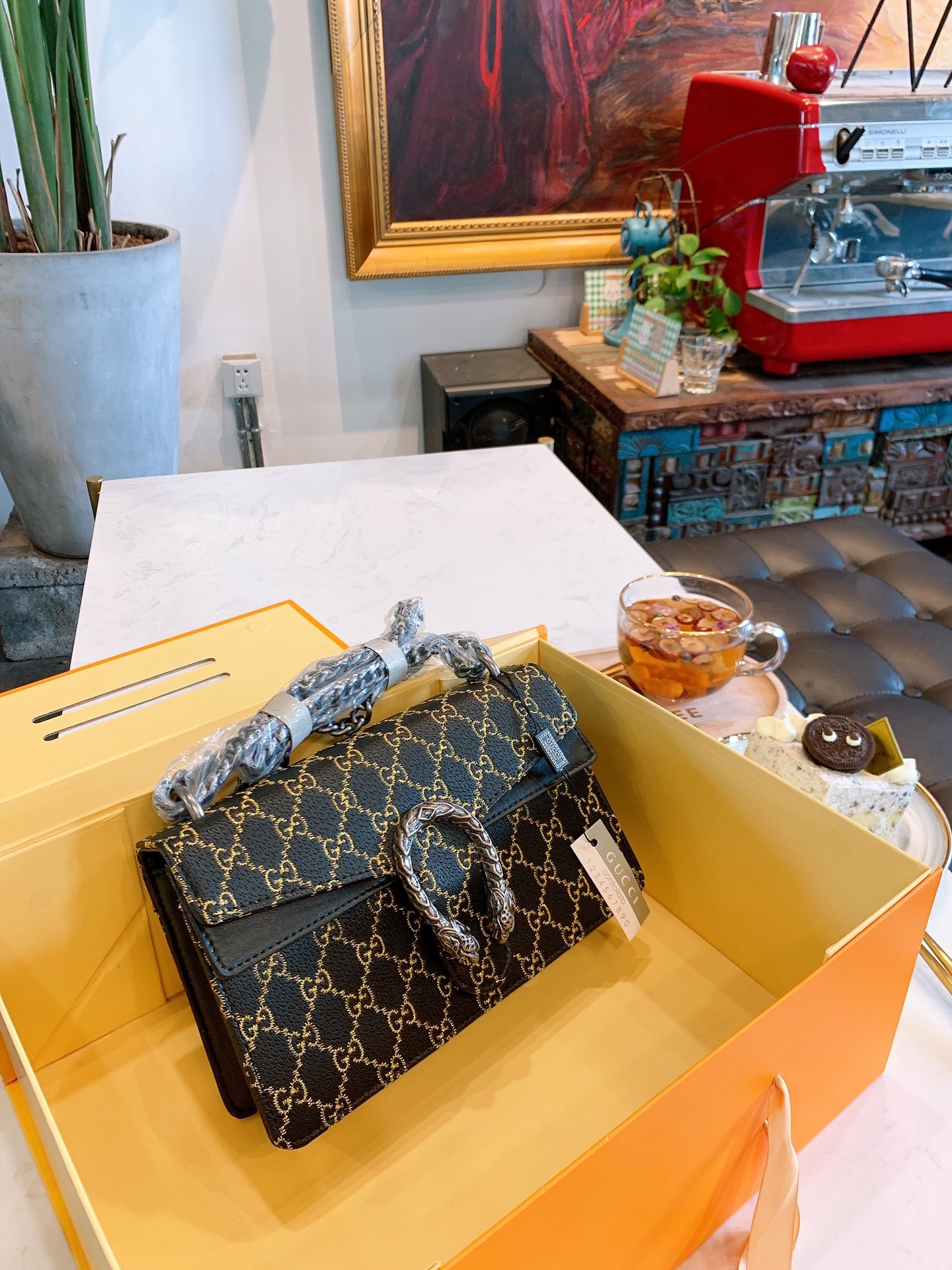 GUCCI  LB5812005020139  size: 27cm