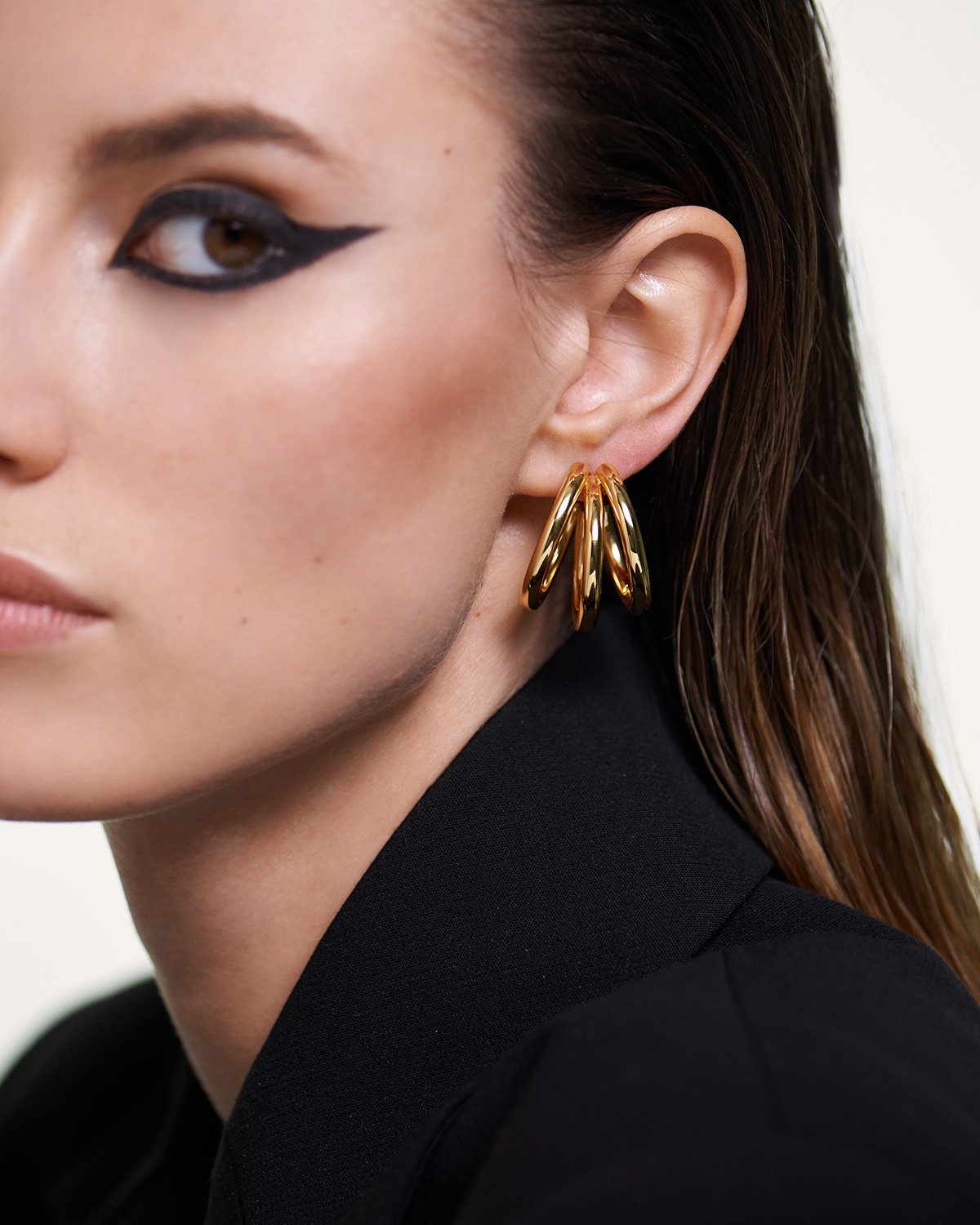 True gold earrings