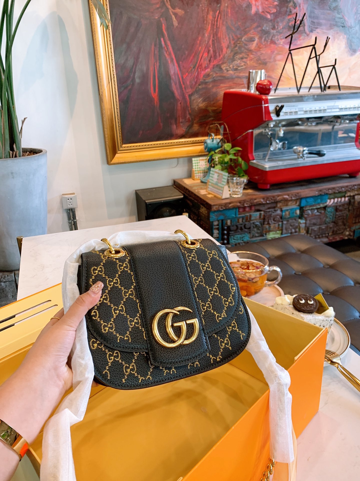 GUCCI  LB0912005020138  size: 22x18cm