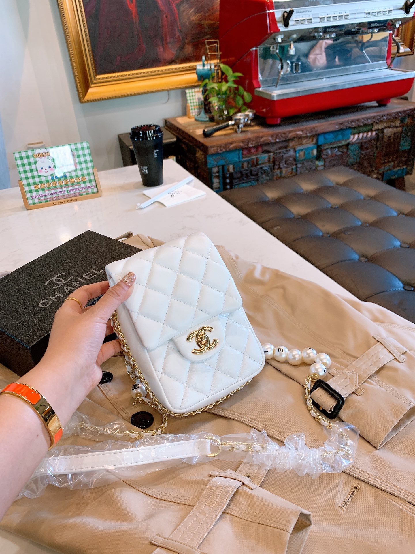 CHANEL  LB0312005020130  size: 13x17cm