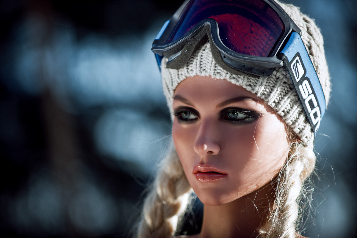 BARELY: 157CM Men Doll