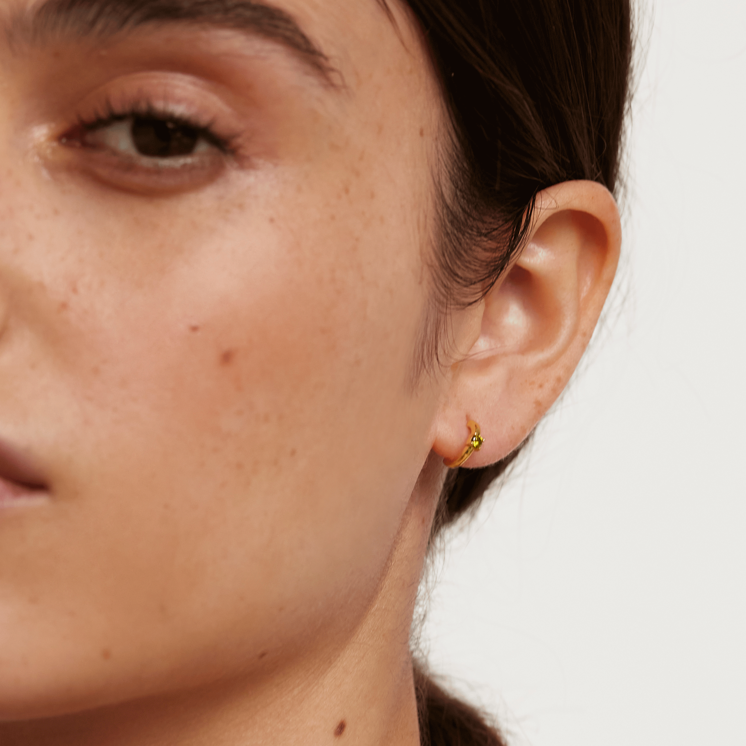 Olive Solitary Earrings Gold