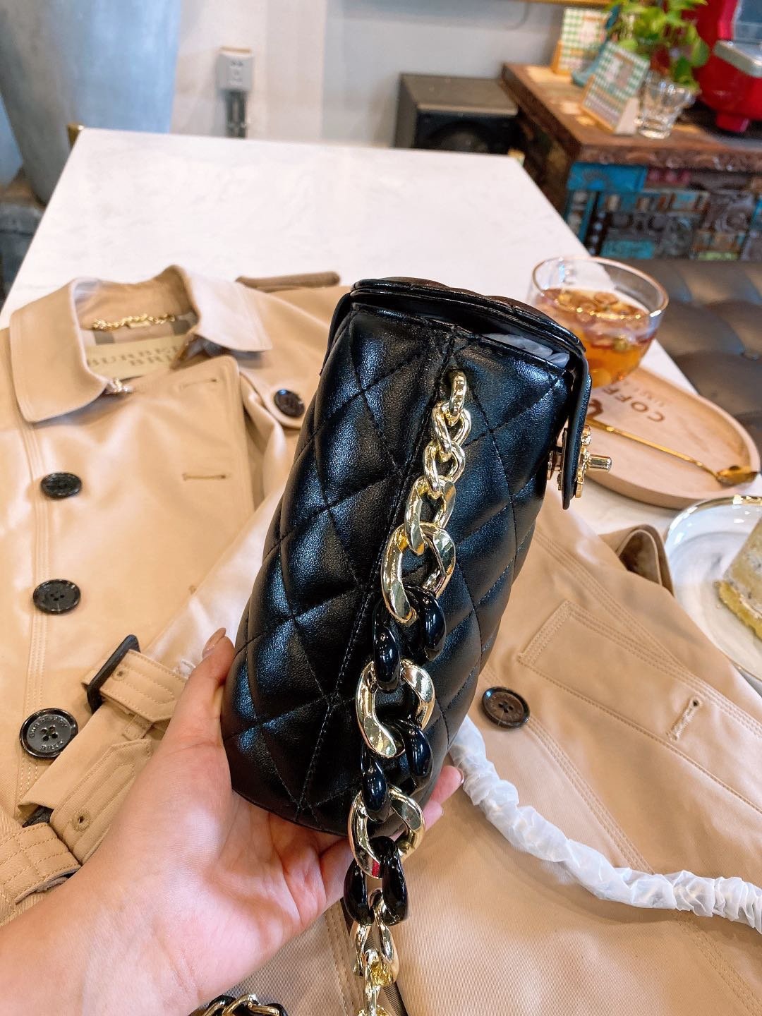 CHANEL  LB5412005020135  size: 16x13cm