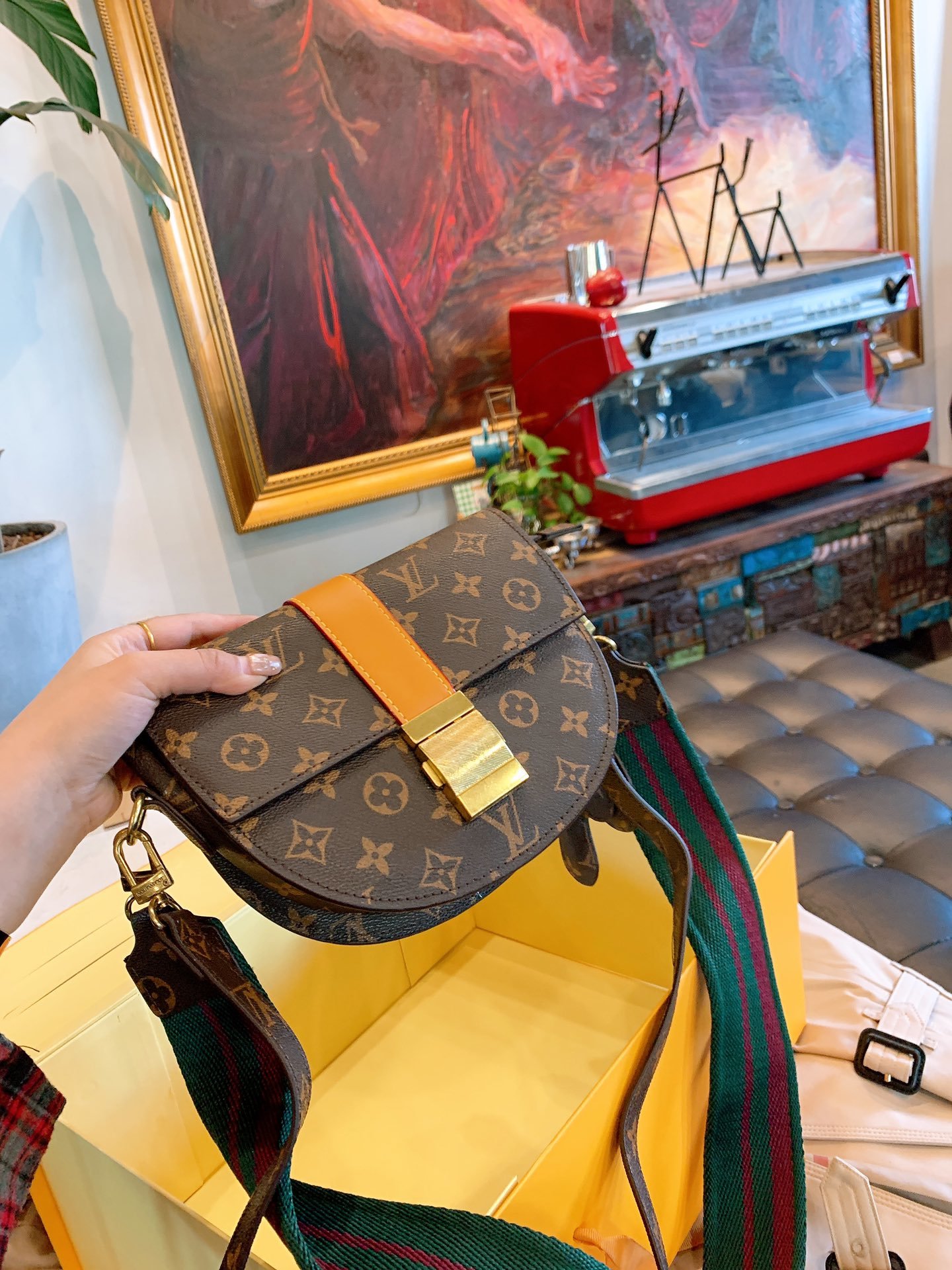 LOUIS VUITTON  LB5412005020121  size: 22cm