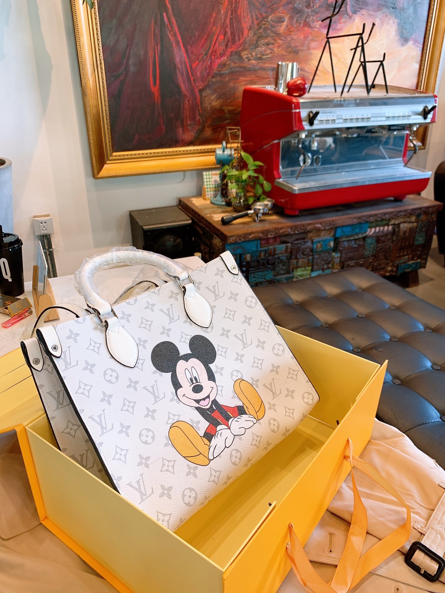 LOUIS VUITTON  LB0712005020119  size: 33x14x26cm/24x10x19