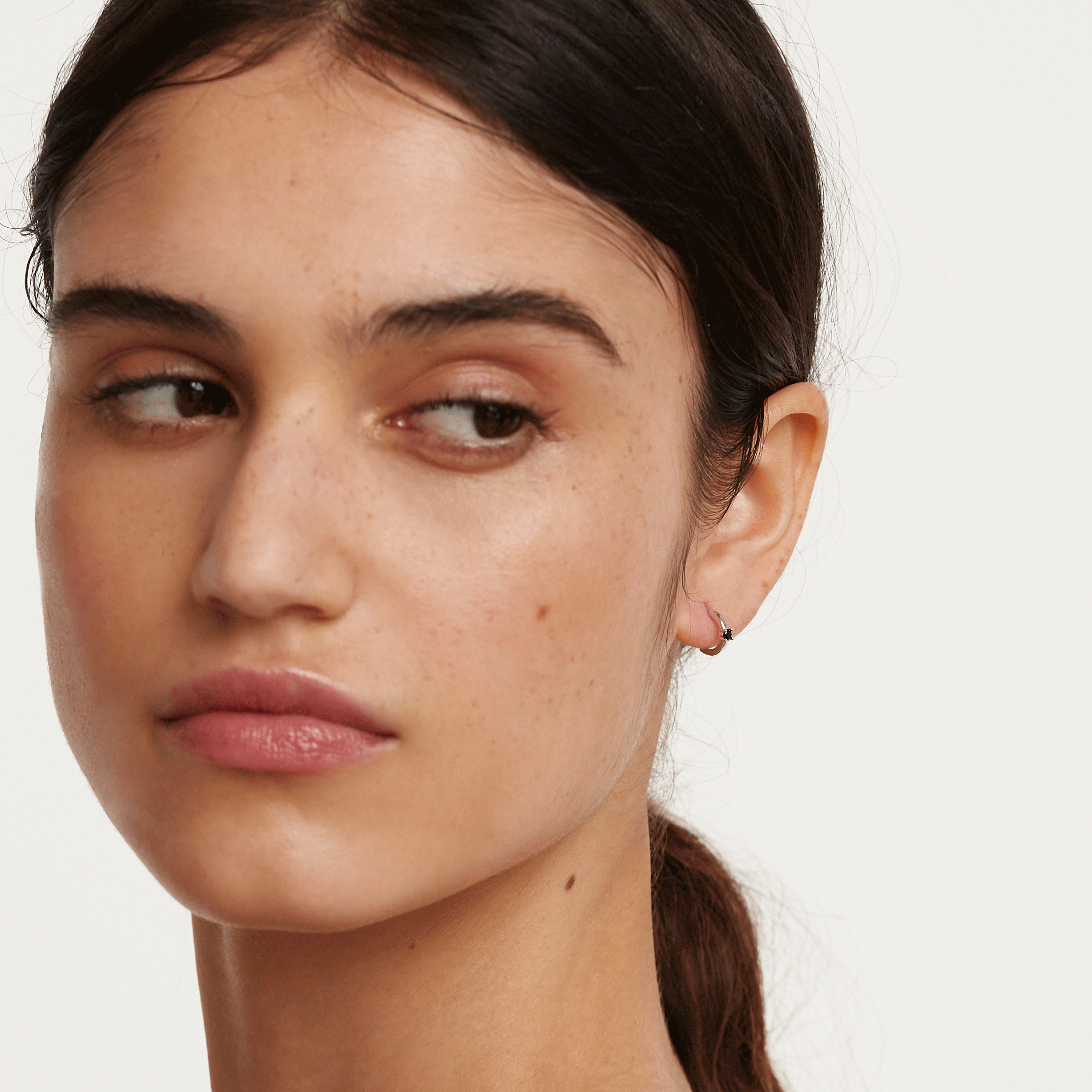 Black Solitary Earrings Silver