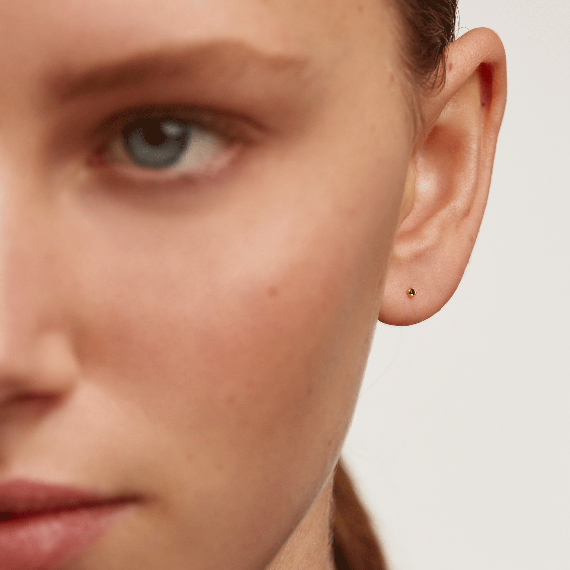 Black Essentia Gold Earrings