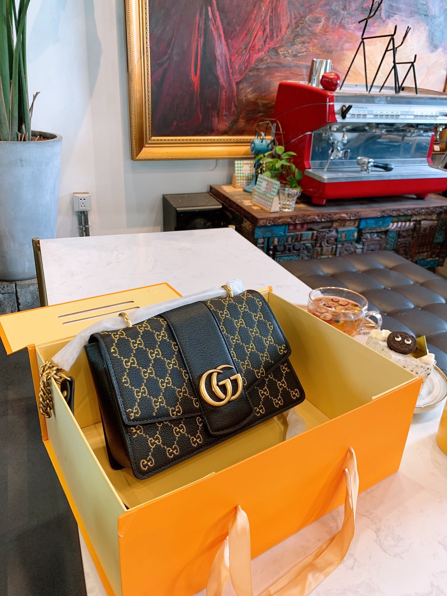 GUCCI  LB5812005020144  size: 26x18cm