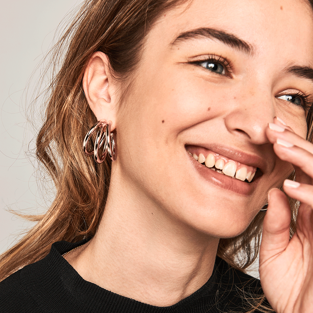 True rose gold earrings