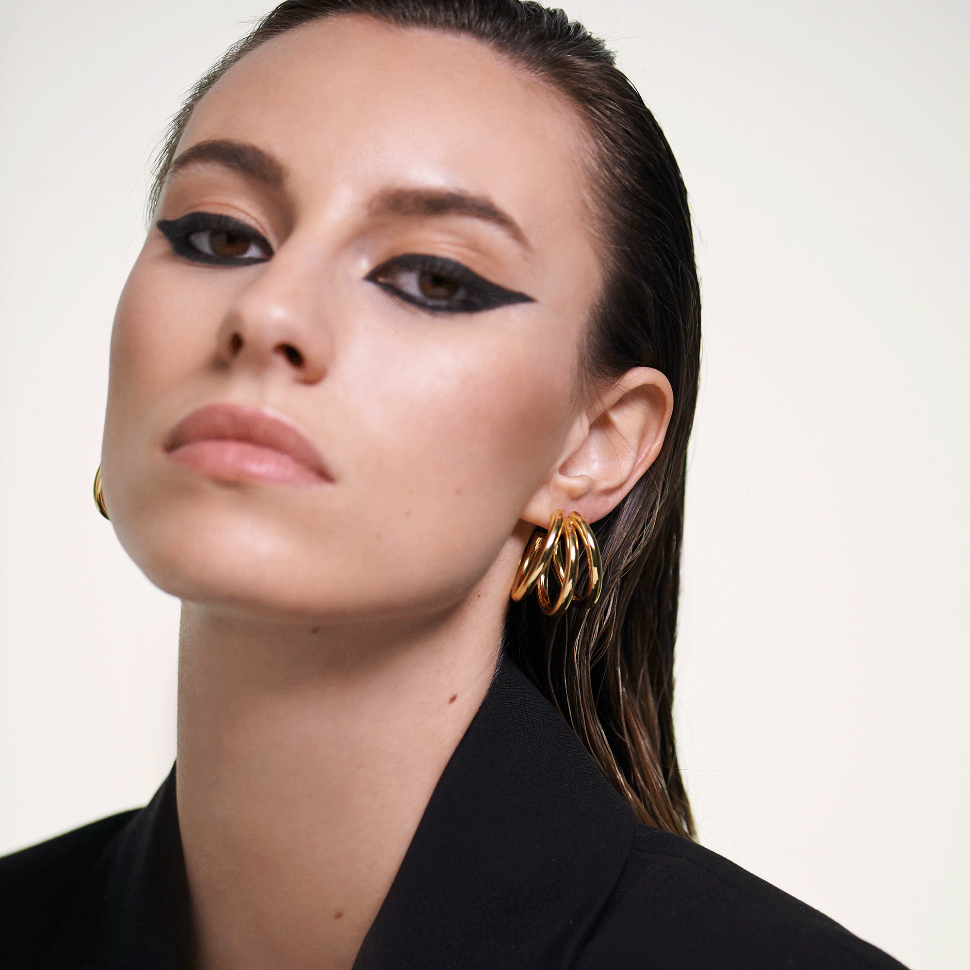 True gold earrings