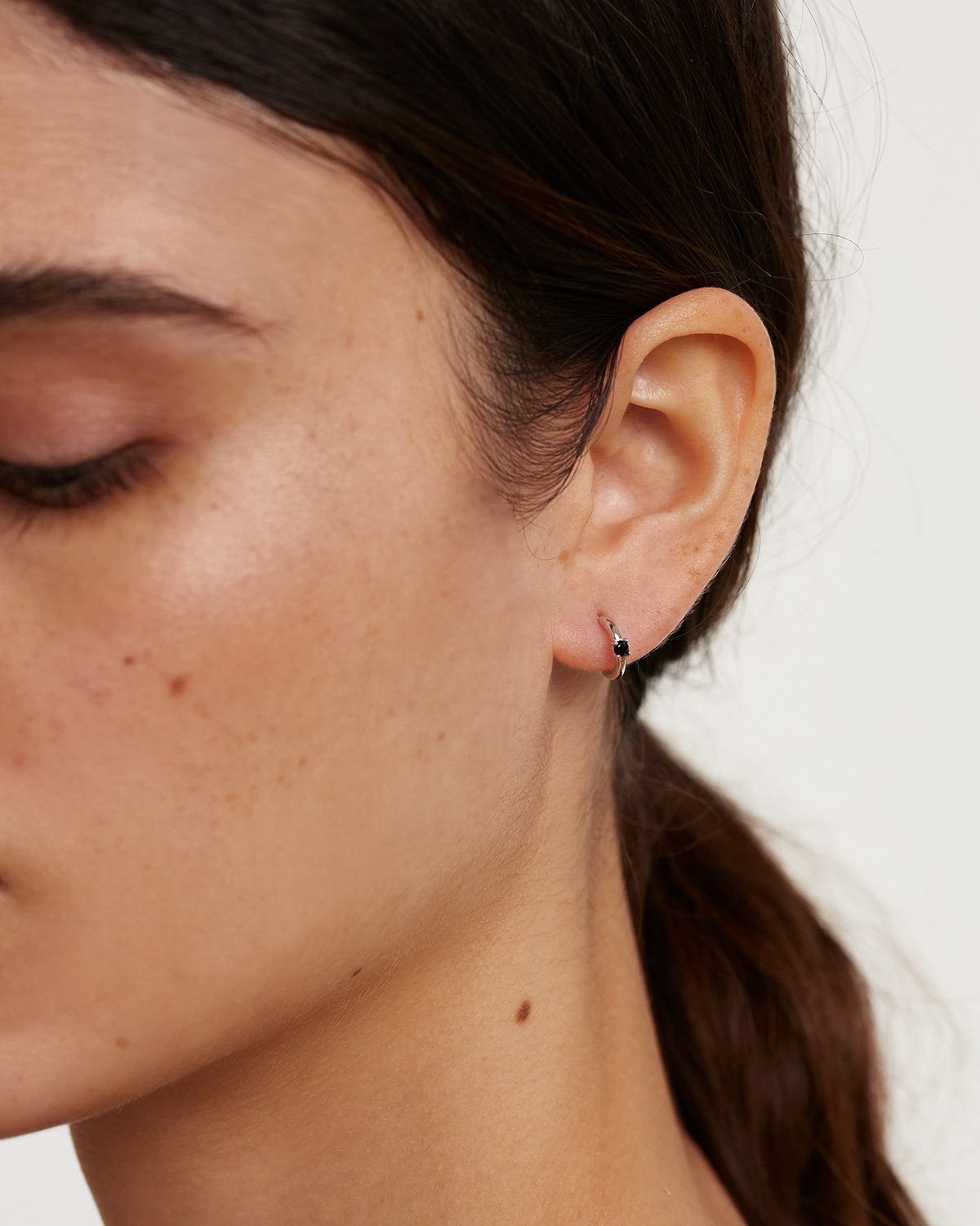 Black Solitary Earrings Silver